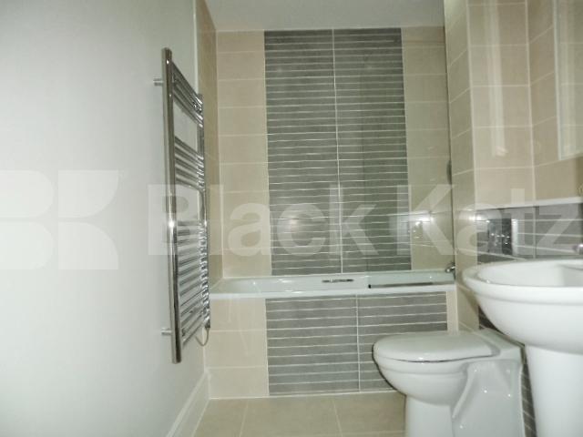 			New Instruction , 2 Bedroom, 1 bath, 1 reception Apartment			 Camberwell New Road , Oval/Camberwell